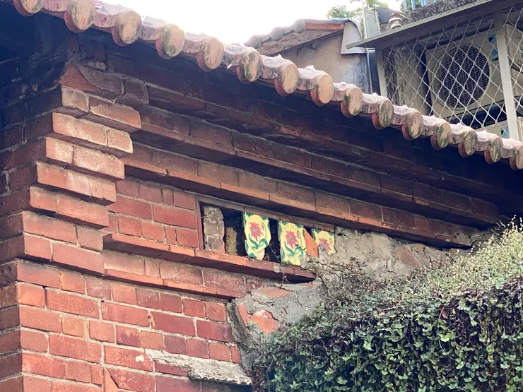 火庫起與花磚裝飾