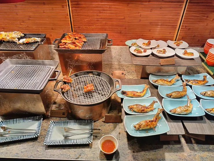 烤香魚 烤雞翅 焗烤生蠔