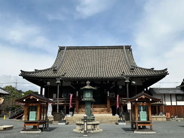 西國第二十二番-總持寺  本尊：千手觀音