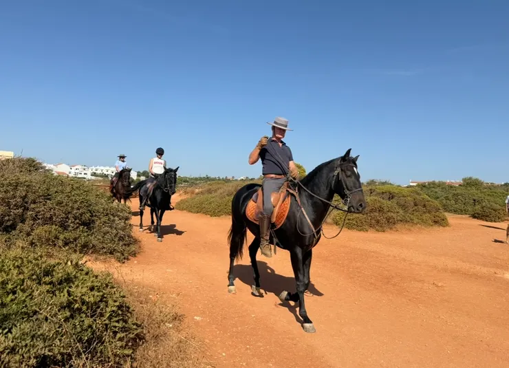 另類的體驗騎馬的觀光行程