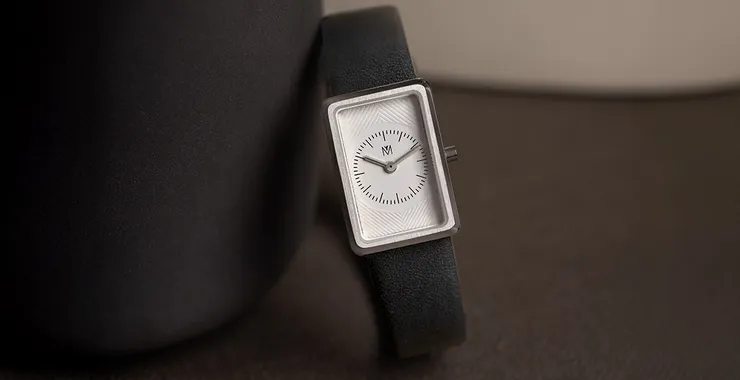 手錶：CHEVRON BLACK 18MM