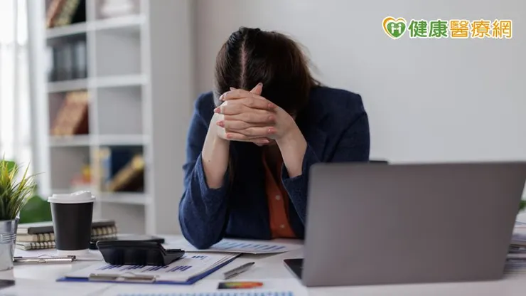 李深浦中醫師表示，身體反覆痠痛不適，未必全然是風濕痹痛作祟，還可能是腎氣虧損。