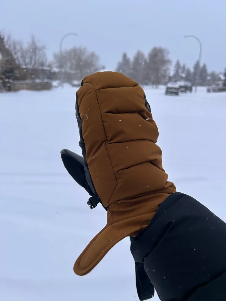 TARA姊的手套，好暖