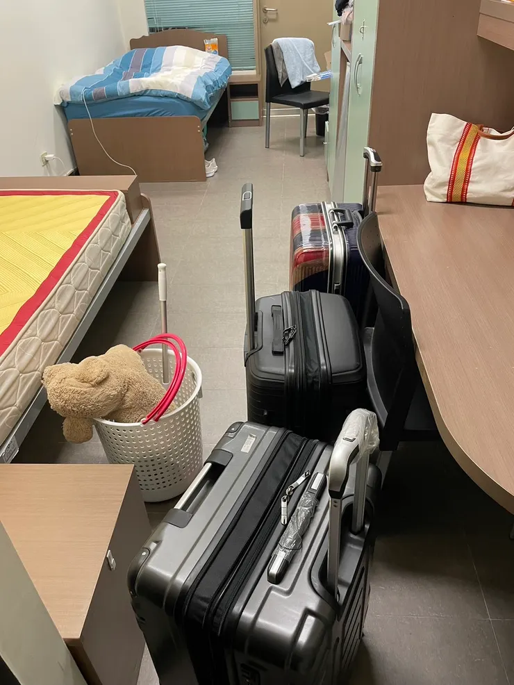 搬進ihouse(行李箱全放得下床底!空間超大)