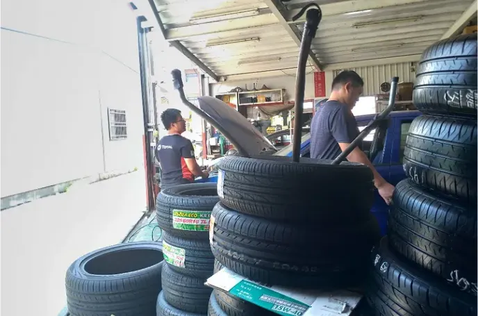 宜蘭推薦輪胎 | 日通輪胎行 | 換輪胎 輪胎打氣 — 宜蘭輪胎店 | 各式輪胎舒適中 — 米其林馬牌Maxxis瑪吉斯普利司通