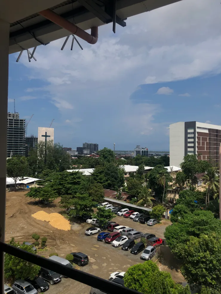 學校看下去的view