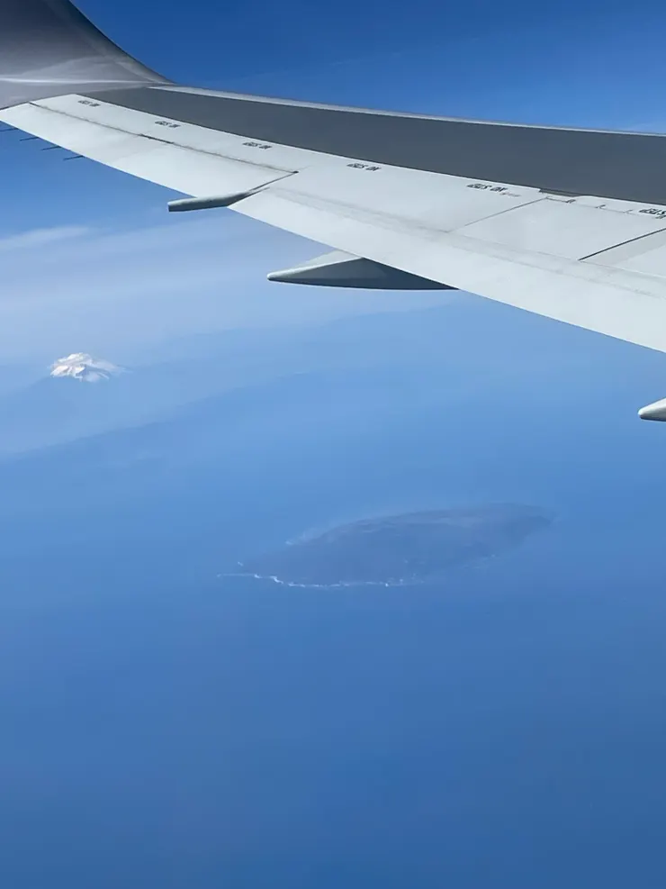 飛機上眺望富士山
