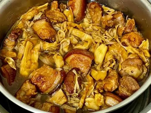 美味的筍干控肉(圖片截圖於網路)