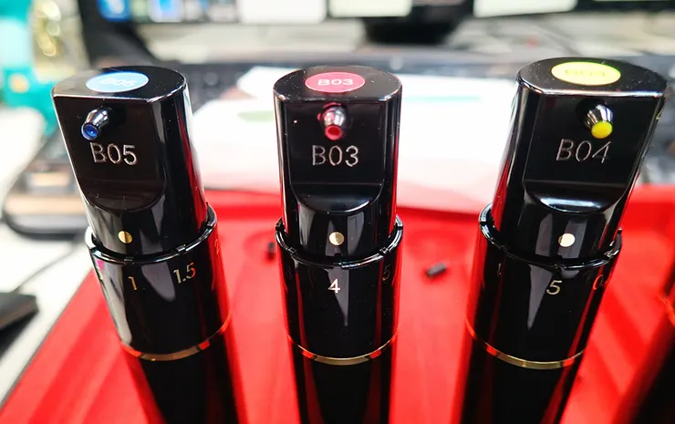 光療DIY│智繪美 O′2nails iN5+│5支變化出145色，APP智能選色大玩DIY光療