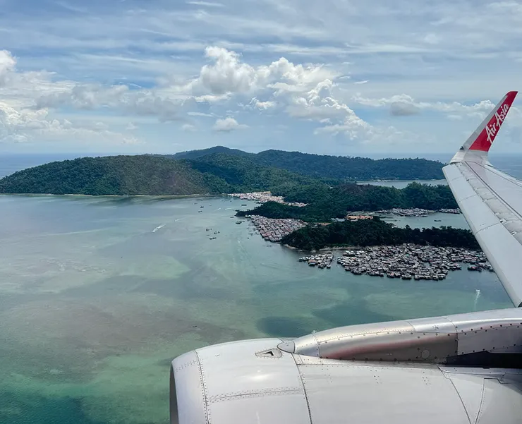馬來西亞婆羅洲上空俯瞰大海