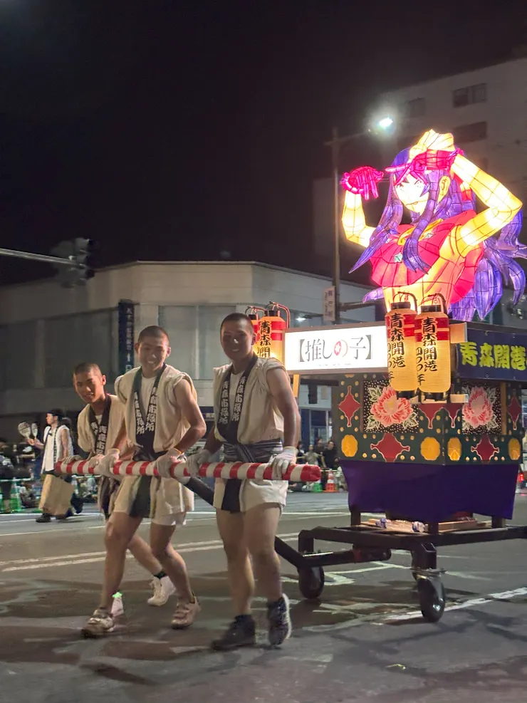 小燈車只需要2個人，而且還是「我推的孩子」