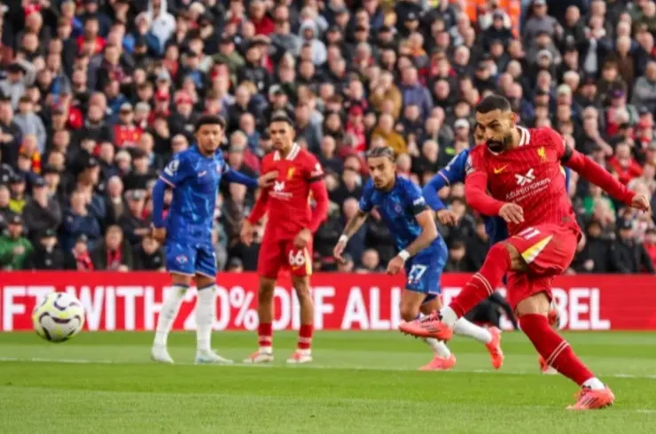 沙拿主射十二碼球入網助利物浦領先1:0