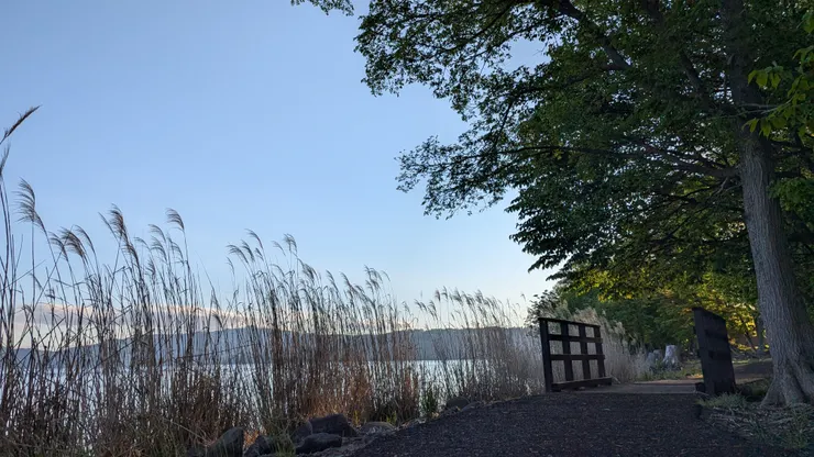 露營客才能獨享的洞爺湖畔的靜謐黃昏