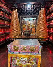 太歲殿與眾神尊（圖片截圖於網路）