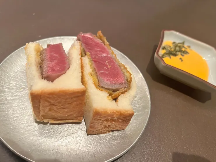 雖然是相當邊邊的部分，但那個沒去好的筋確實影響了口感。