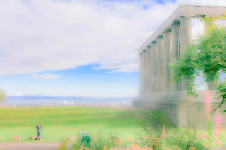 卡爾頓山上的國家紀念堂一景