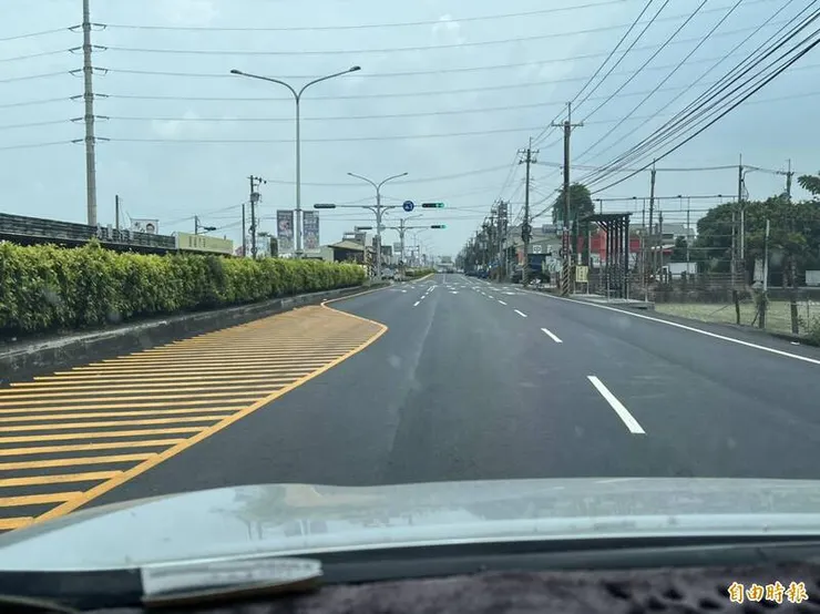 有平面的安全島之稱