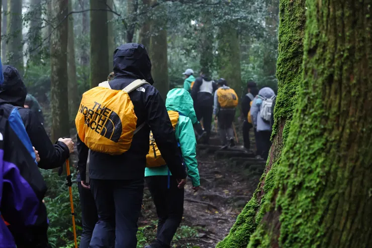 品牌活動就是要全副武裝，還有送大家一人一個背包套喔！