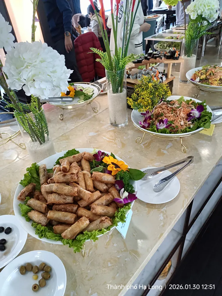 菜色不多，量也不多……