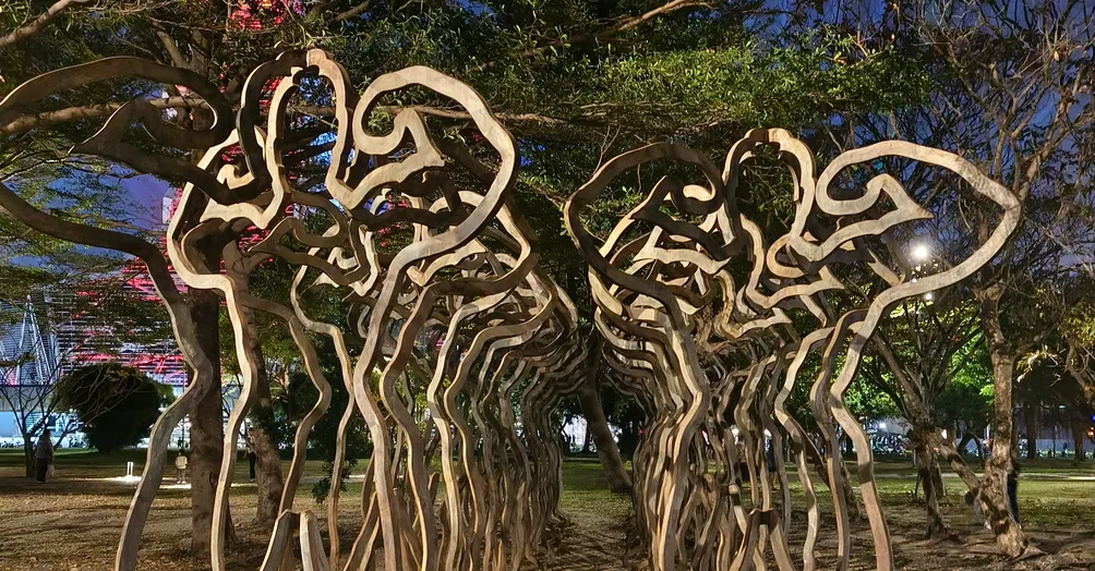 宇宙間無奇不有，生活記錄無止境