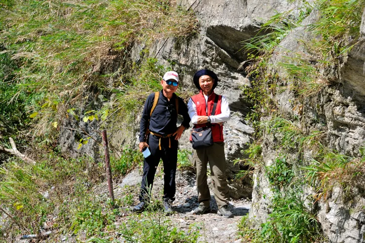 【綠水步道返程，回到小山洞口。】