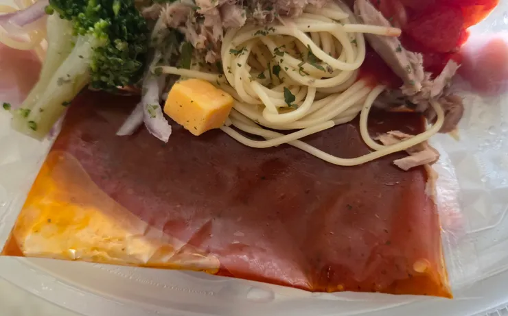 我一開始看到以為這是火腿XDD但其實這是醬包～