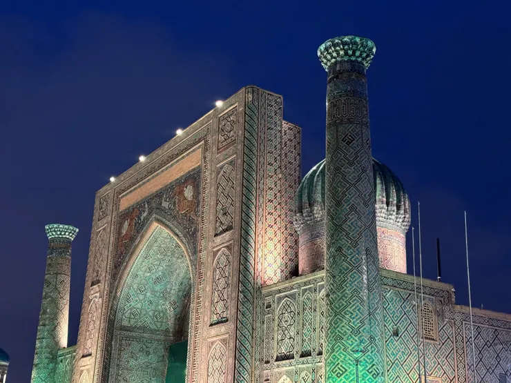 撒馬爾罕：雷吉斯坦廣場