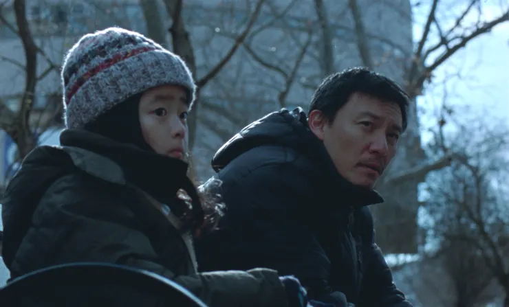 本片故事全然聚焦於主角一家人，而張震和童星魏愷樂的父女互動確實感人