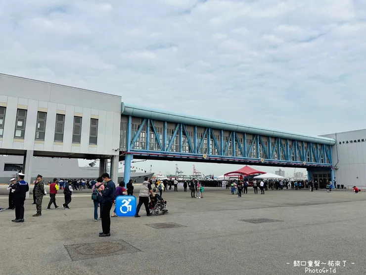 台中港18、19號碼頭空間寬敞，不登艦的話都算好行走。