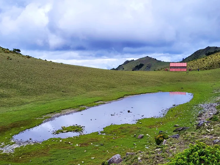 位於歷史交匯點的大水窟山屋