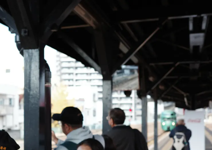 我們要搭的列車來了，能看出是誰嗎？