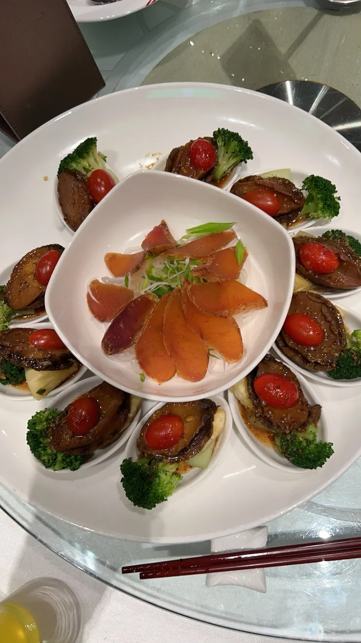 這個涼拌鮑魚，好好吃🤤