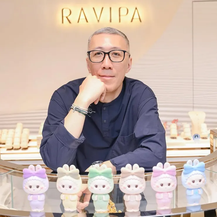 拉布布的創作者是出生於香港、在荷蘭成長的插畫家龍家昇。翻攝IG@Kaisinglung