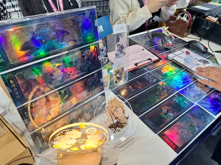 臺漫館的閃閃收藏卡