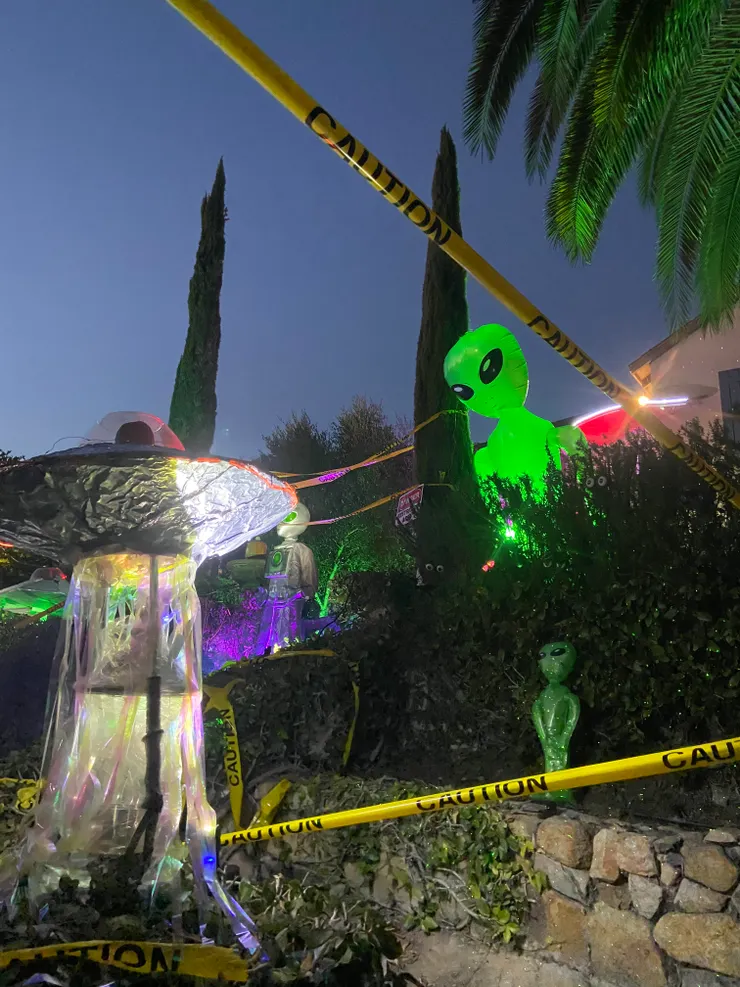 這是我覺得最厲害的一戶,把整棟房子變成 52 禁區