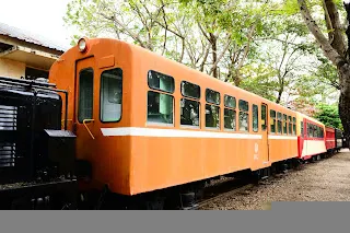 11403-2後方的展示車廂調整成各型一輛，呈現多樣性