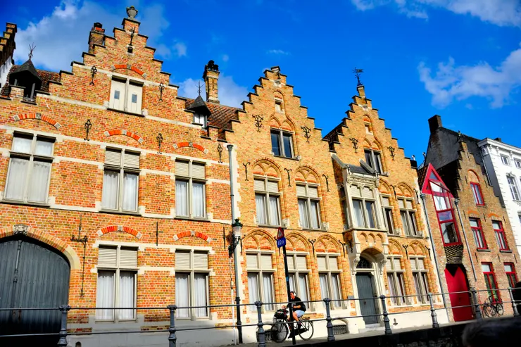 【仰望凍結的中世紀繁華見證滄桑 卻無處不美毋須在哪裡特別駐泊】