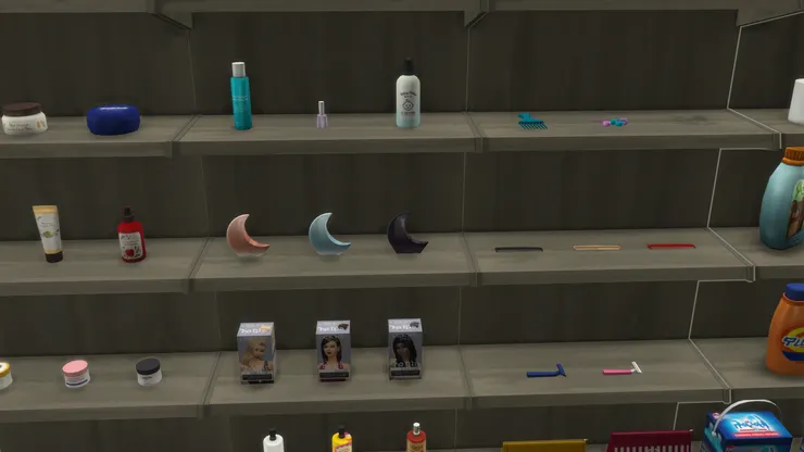 有些瓶子的造型很特別,但容量少得可憐。