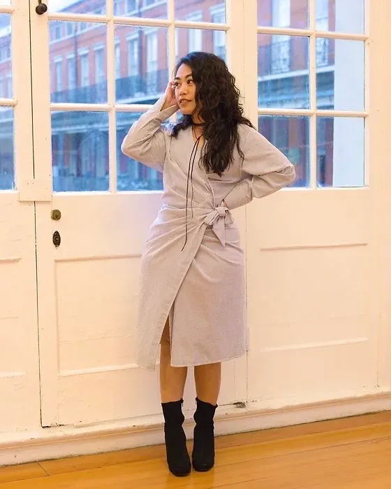 參加了當地服裝品牌的模特兒拍攝活動