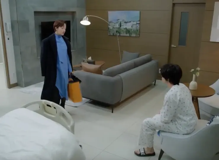 奇怪女士，原來是最大Boss