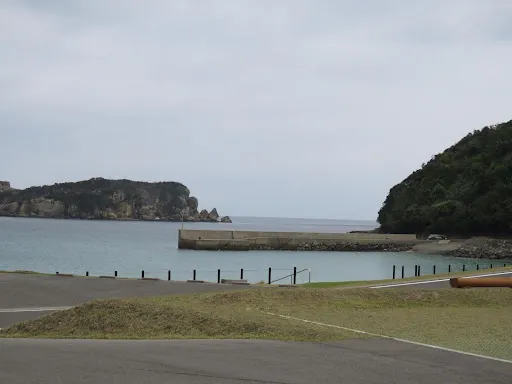 頭之島的自然港口