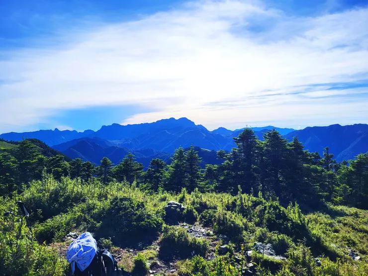 ▲奇峻山眺望聖稜線