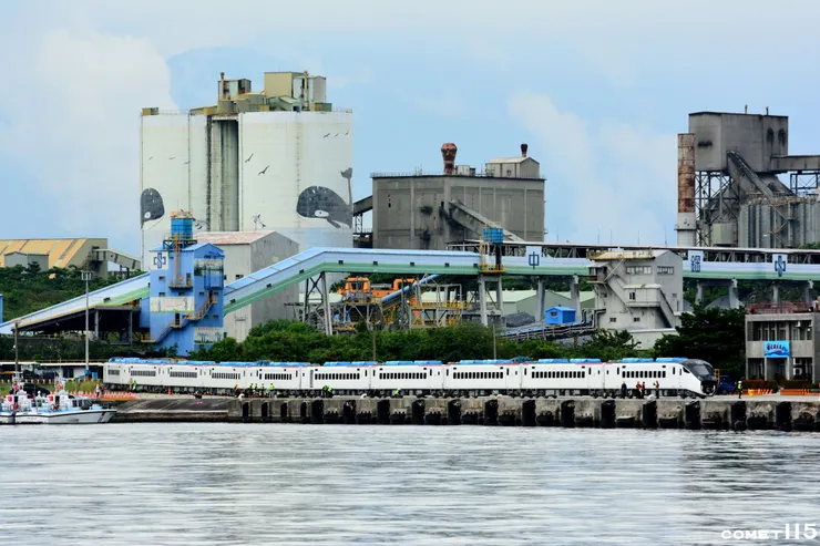 因為卸貨船早走才有的限定風景
