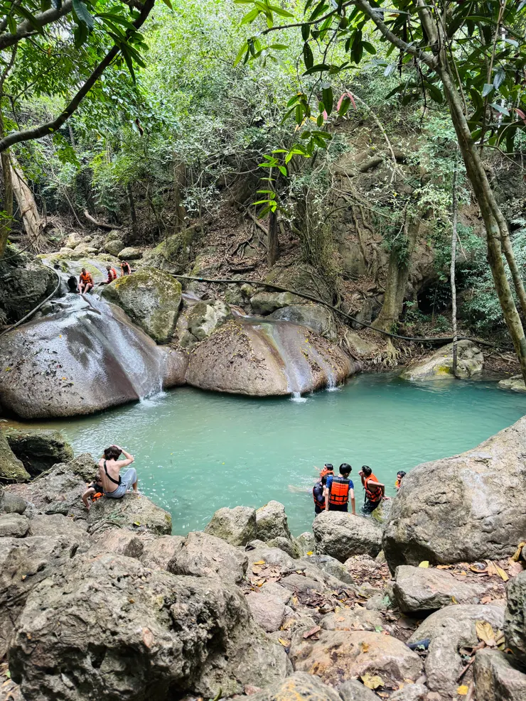 第四層：Oke Nang Phee Sue
