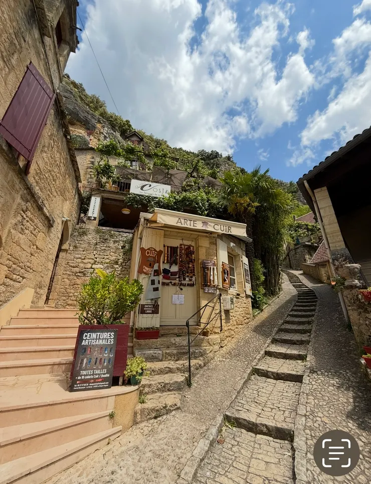 爬上去的才能到的餐廳