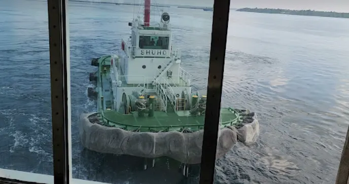 作業中的引水船