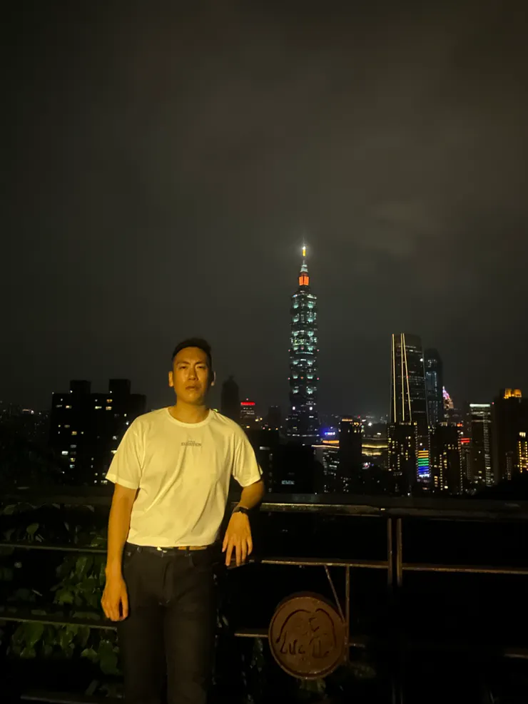 / 老鄧不笑 真的臉好臭！ /