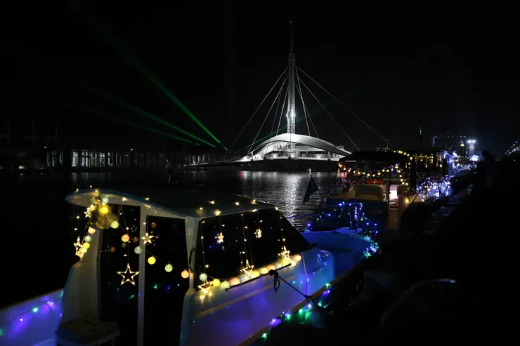 最喜歡這艘有星星裝飾的遊艇