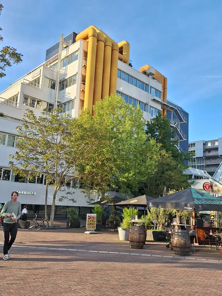圖書館兼展覽館