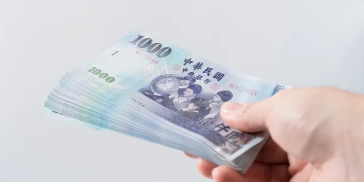 借錢免煩惱！一次搞懂個人信用貸款、手機小額貸款與證件借款的申辦要領